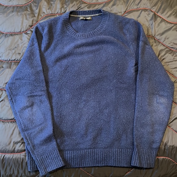 Banana Republic Crewneck Sweater - Picture 2 of 5
